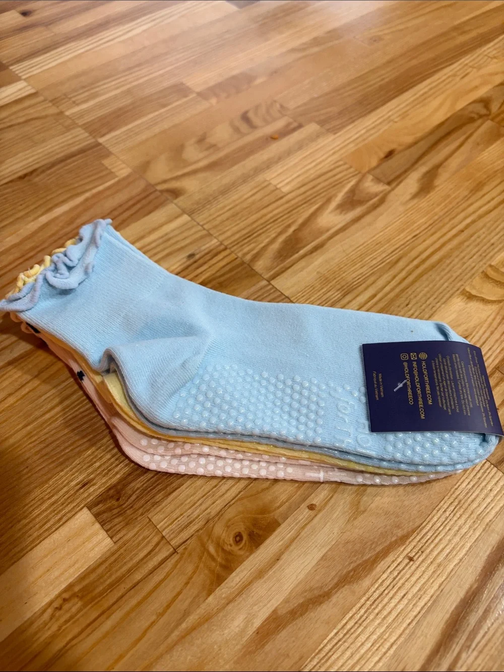 Women's ruffle pilates socks - 3 pair